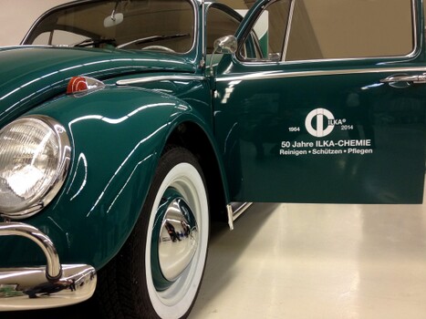 ILKA-Magic Politur Hochglanz Lackpolitur ILKA-Magic Politur Hochglanz Lackpolitur für verwitterte, verkratzte Lacke, auch Metalliclacke, lösungsmittelfrei, mit UV-Konservierungsschutz und Ablaufeffekt